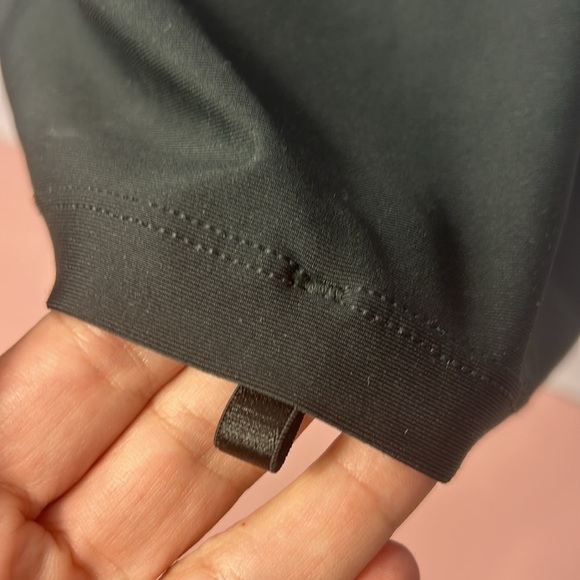 Billabong Short Sleeve Rash Guard - Picture 6 of 10